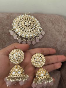 Beautiful Kundan & Pearl Jhumka Set