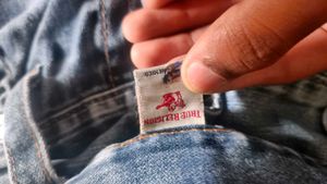 Men's True Religion Jeans