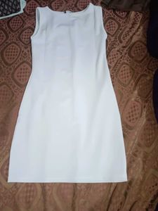 Chic Sleeveless Mini Dress