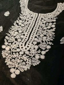 ✨Elegant Black unstitched Embroidered Kurta Set🖤