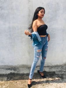 H&M Skin Fitted Torn Jeans