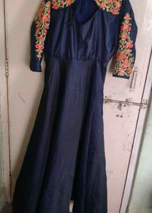 ✨Midnight Bloom Navy Floral Embroidered Gown💙