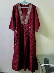 Maroon Kurta with Intricate Gold Print
