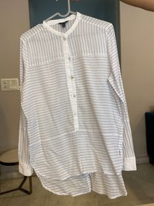 Nautica Mulmul White Top With Blue Stripes Size S-M