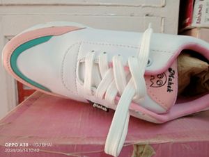 Ladies Sports Shoes