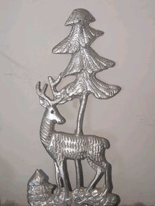 Vintage Deer & Tree Metal Showpiece