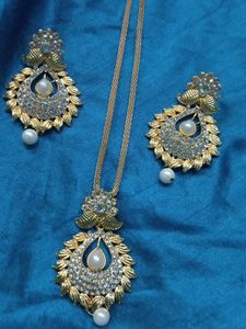 ✨ Golden polish pendant set Jewellery se