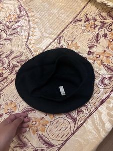 Beret hat