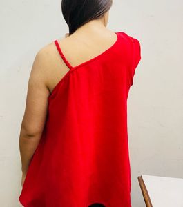 ❤️Red Ruffle Top ❤️