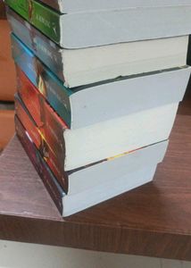 HARRY POTTER BOOKS COMBO