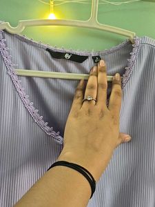Light Purple Ribbed V-Neck Top