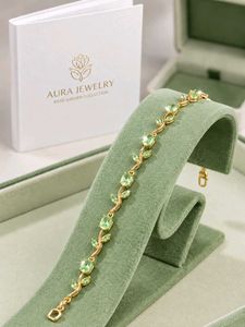 Aura Jewelry Rose Garden Bracelet