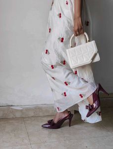 bow heel