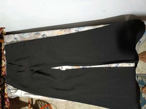 Chic White Top &amp; Black Pants Set