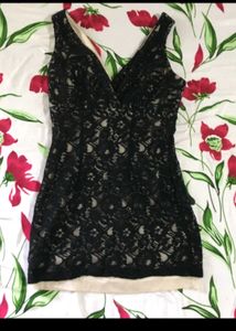 Sleek Lace Bodycon Dress