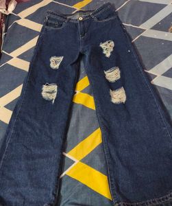 Stylish Ripped Wide Leg Jeans