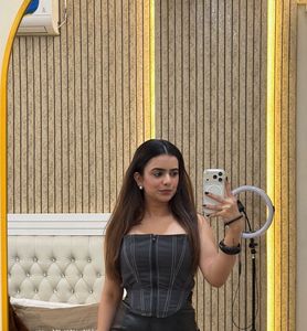 Beeglee Stylish Corset Top with Zipper Detail