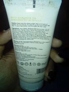 m caffeine daily glow green tea sunscreen
