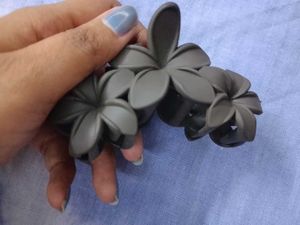 Stylish Grey Claw Clip