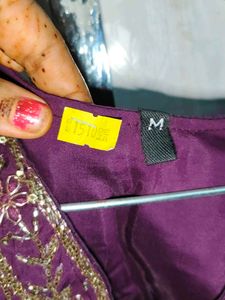 Beautiful kurta set in discount offer