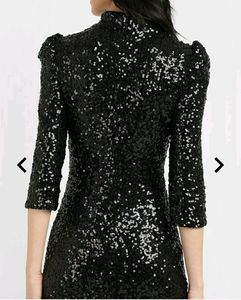 High Neck Embellished Bodycon Dress - Perfect For New Year Party 🎉🎉