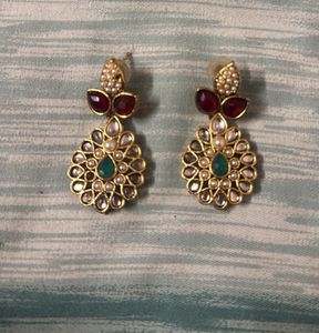 Elegant Vintage Style Earrings