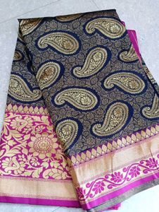 Elegant Navy &amp; Gold Paisley Saree with Blouse