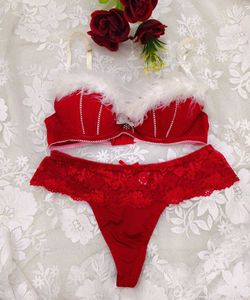 Red Lace & Feather thong set🔥
