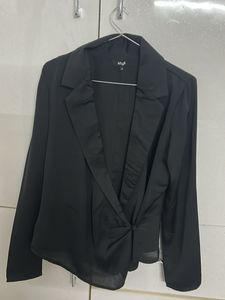 Elegant Black Blazer Shirt