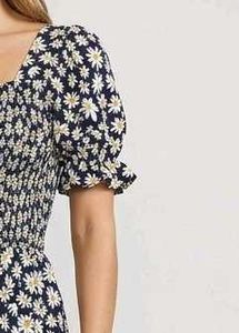 Chic Daisy Print Midi Dress