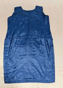 Suit with inner