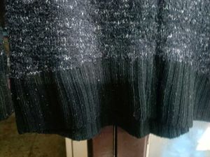 Black Sweatshirt For Women In Xl Size