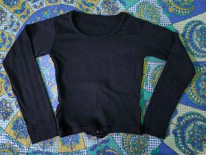Black Ribbed Tie-Back Crop Top