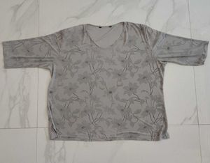 Gray Floral Print Kurta with Black Pants