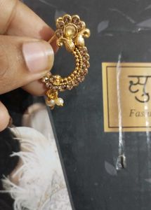 Elegant Golden Nose Ring with Pearls
