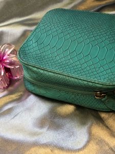 Trish McEvoy Snakeskin Animal Print Makeup Planner