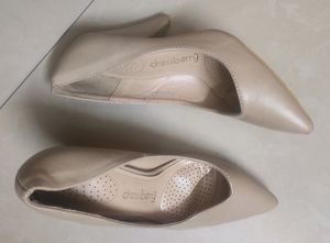 Dressberry Beige Pumps
