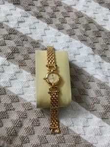 Elegant Gold Chain Watch