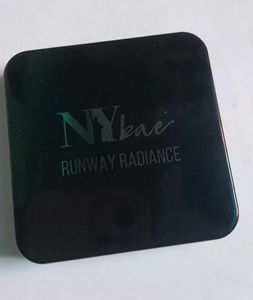 NY Bae Runway Radiance Compact Powder