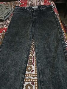 Stylish Washed Black Jeans