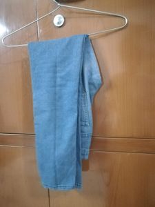 It's FOREVER 21 denim Jeans For Women