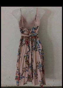 GORGEOUS FLORAL DRESS
