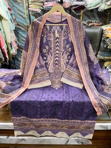 Elegant Pakistani 🟣Purple kurta set