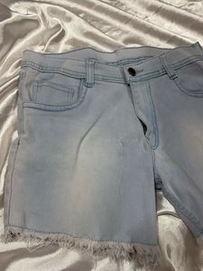 Frayed Hem Denim Shorts