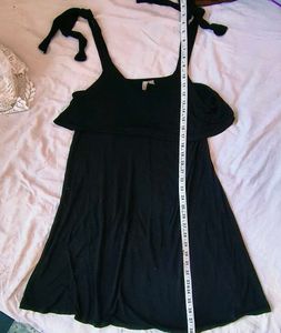 Very Cute And Beautiful Chick Black Dress