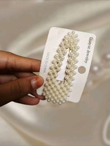 Beautiful Pearl Hair Clips