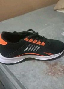 WZITAK Men's Black &amp; Orange Sports Shoes