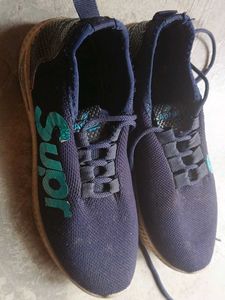 Navy colour shoes