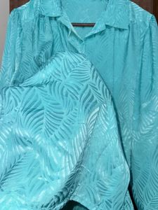 Elegant Teal Leaf Print Shirt🩵
