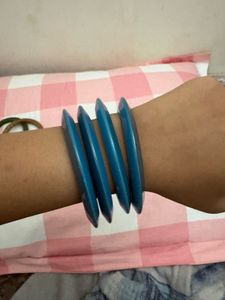 Vintage Resin &amp; Acrylic Bangles Set